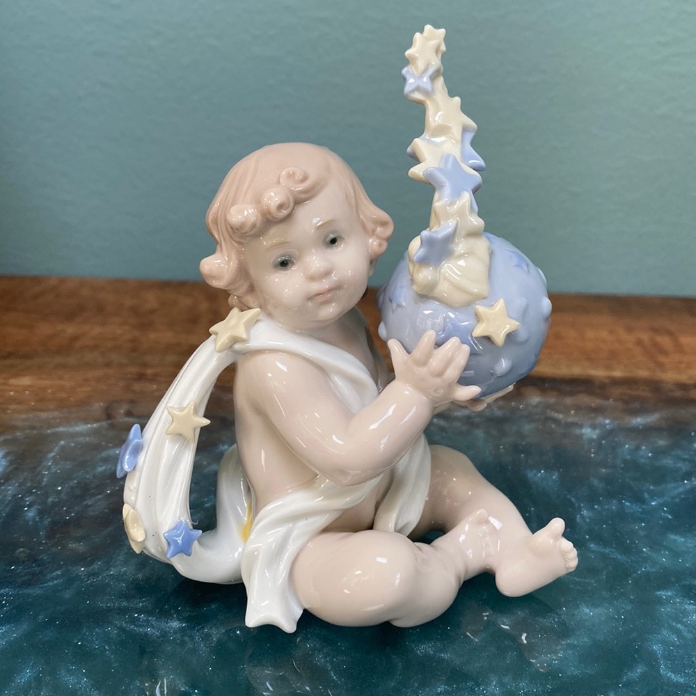 Lladro “A New Beginning” Angel with Stars Figurine